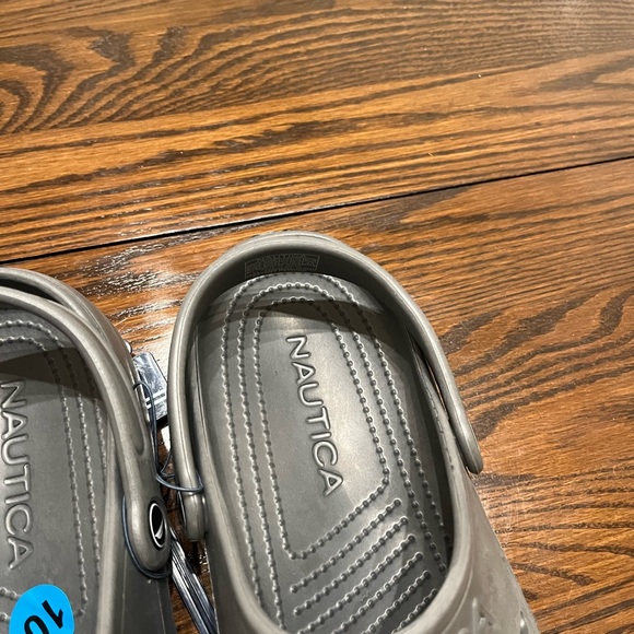 NWT! Nautica River Edge Crocs Gray Clog Slide Slipper Shoe Men’s Size 10. - Picture 2 of 6